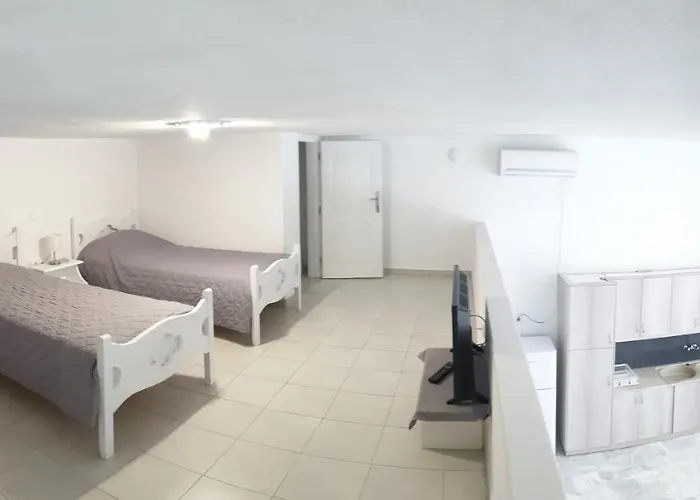 Porto Castello Szálloda Fíra