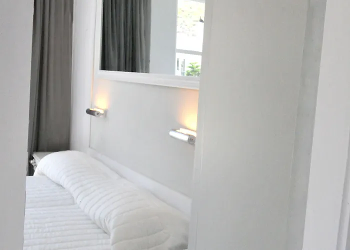 Porto Castello Fíra