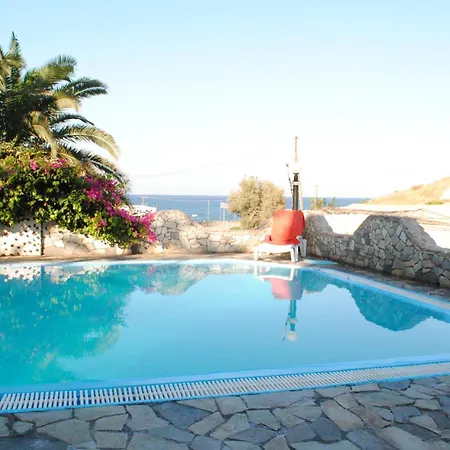 מלון Porto Castello 3*