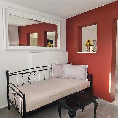 Porto Castello 3* Fira (Santorini)