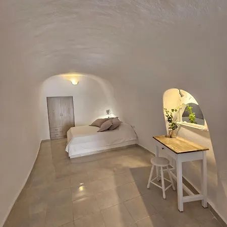 Porto Castello Hotel Fira (Santorini)