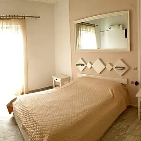 מלון Porto Castello