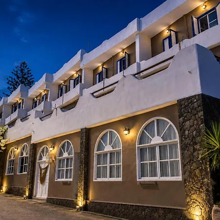 Porto Castello 3* Fira (Santorini)