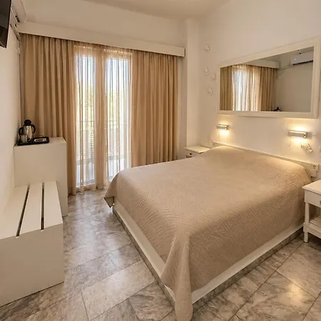Hotel Porto Castello Fira (Santorini)