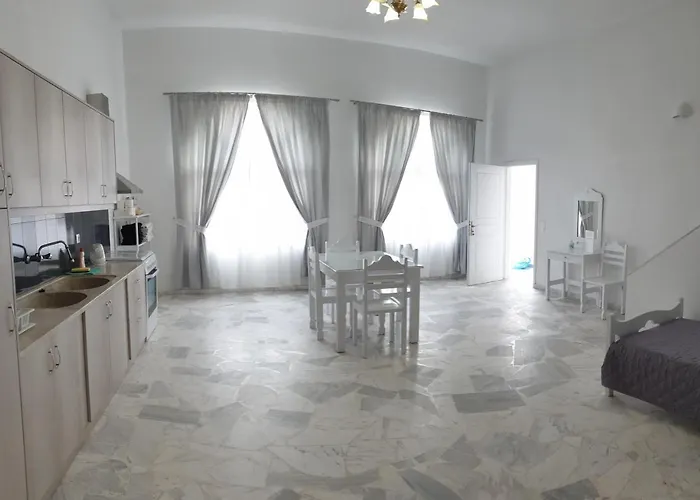 מלון Porto Castello סנטוריני