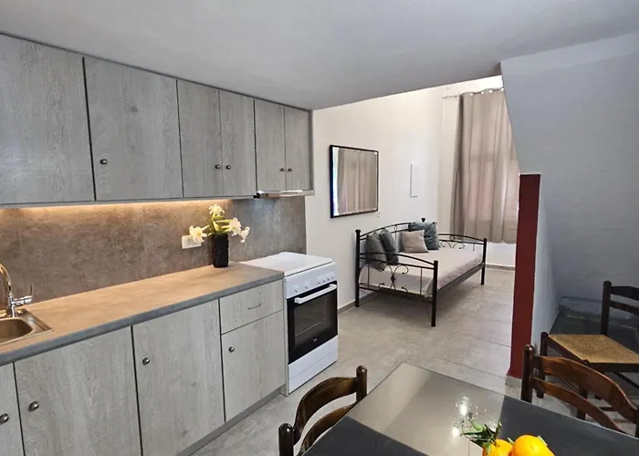 מלון Porto Castello 3*