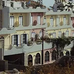 Porto Castello Φηρά