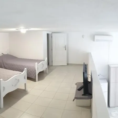 Porto Castello Hotel Fira (Santorini)