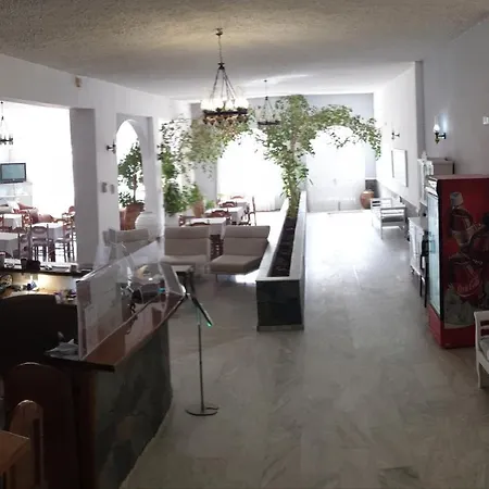 Porto Castello 3* Fira (Santorini)