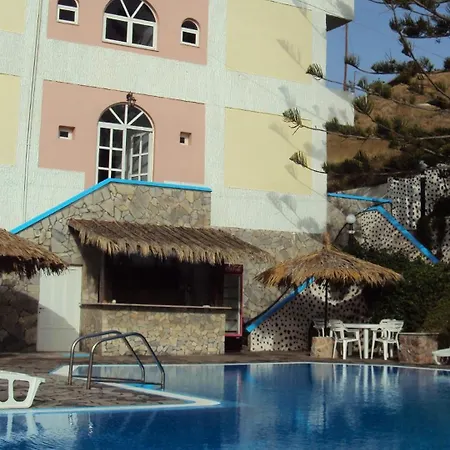 Porto Castello Fira (Santorini)