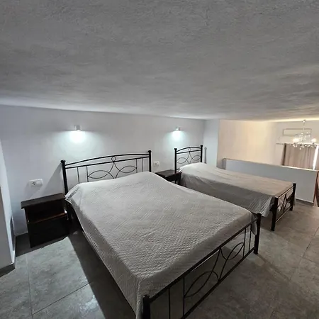 Porto Castello 3* Φηρά