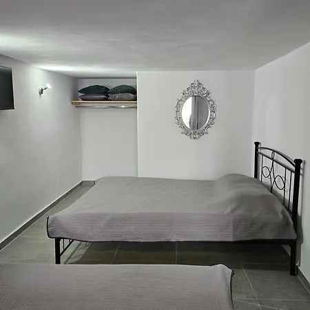 Ξενοδοχείο Porto Castello 3*