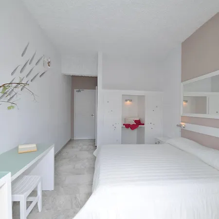 Porto Castello Hotel 3*