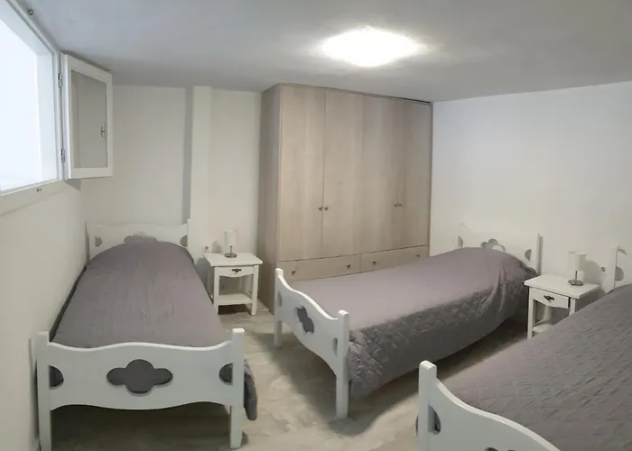 Hotell Porto Castello 3*