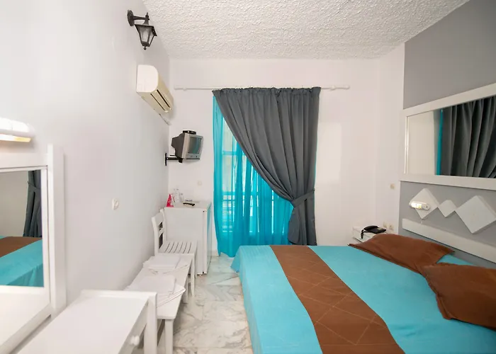 Porto Castello Hotell 3*