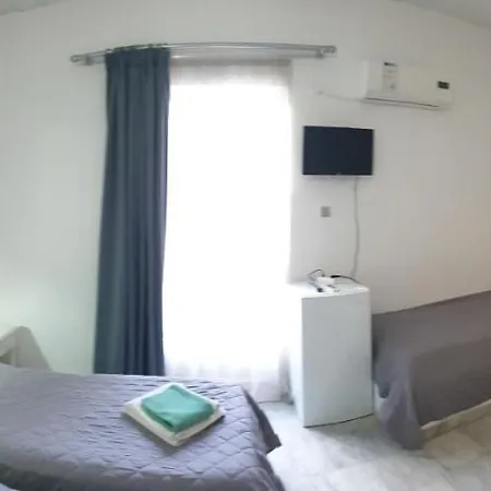 מלון Porto Castello 3*