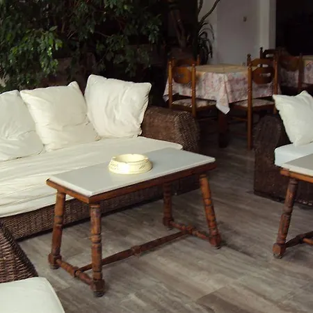 Porto Castello 3* סנטוריני